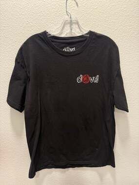 d4vd Petals to Thorns Tour Black T-Shirt